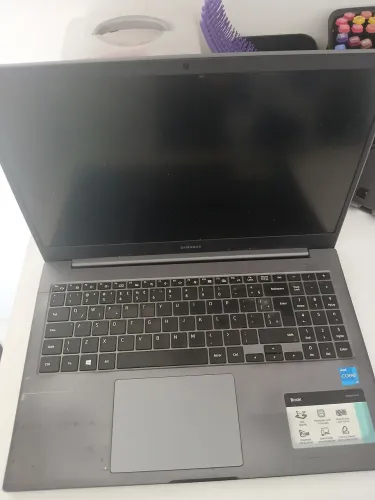 Vendo notebook, somente retirada de peças.