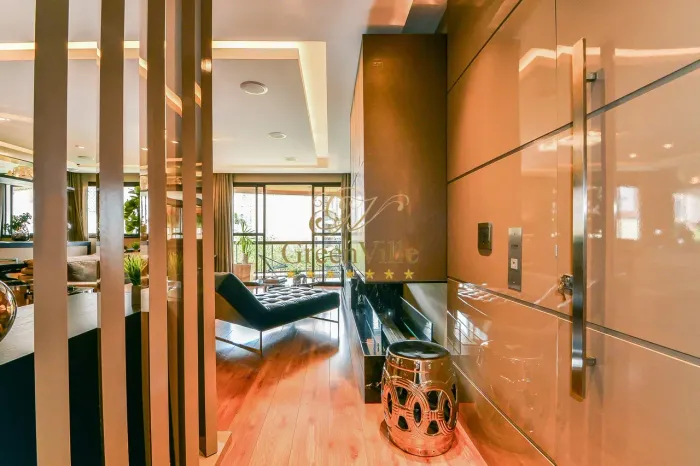 Agua Verde, Praça do Japão e Clube Curitibano, Ed. Gran Ville, 3 suítes, 161m² 2 Vagas, à 