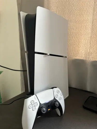 PS5 slim digital 825GB ainda na garantia 7 meses de uso