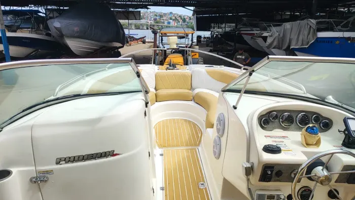 Lancha Phoenix 255 Semi Nova