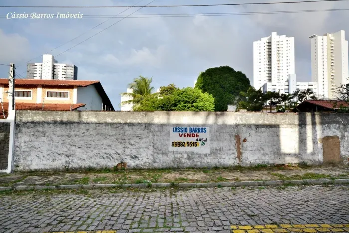 Terreno 445 m² em Lagoa Nova - Natal - RN