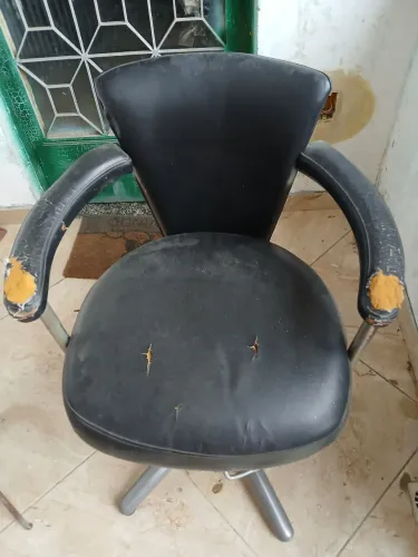 CADEIRA DE BARBEIRO PESADA DA BOA