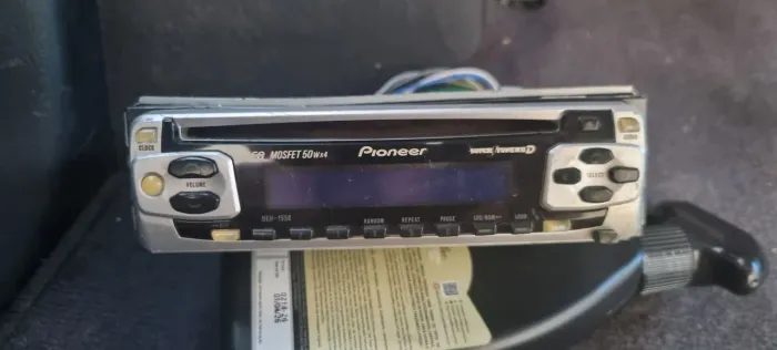 Som Pioneer com Bluetooth 
