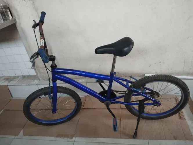 Bicicleta infantil. 400 Reais. Possui marcas de uso! Retirada da Estância