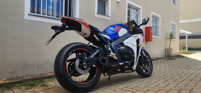 CBR 1000RR RARIDADE