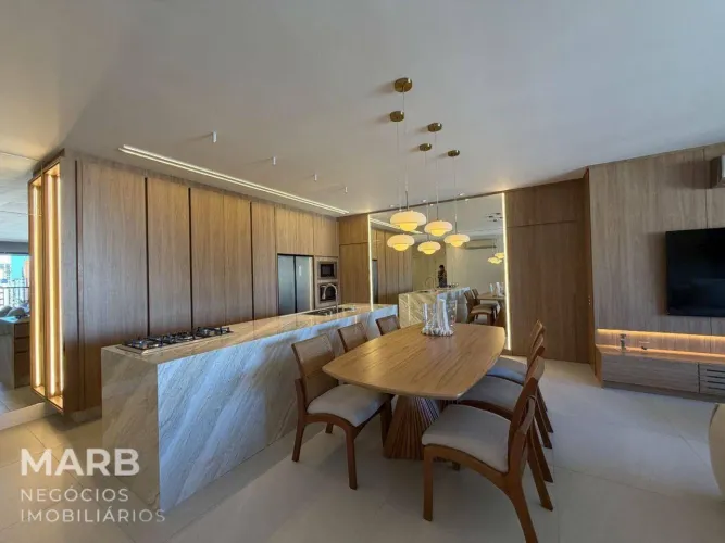 Apartamento com 3 dormitórios à venda, 141 m² por R$ 4.950.000,00 - Centro - Florianópolis