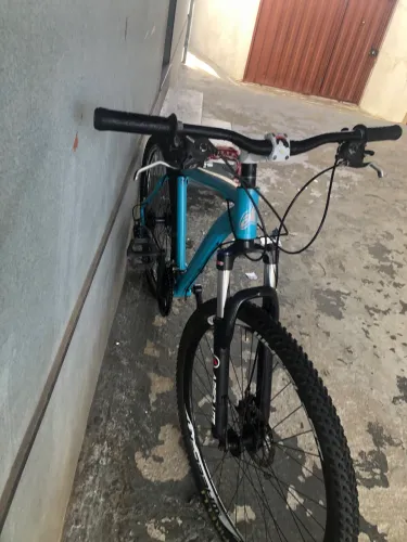 VENDO ARO 29 OU TROCO PRA SAIR RÁPIDO 