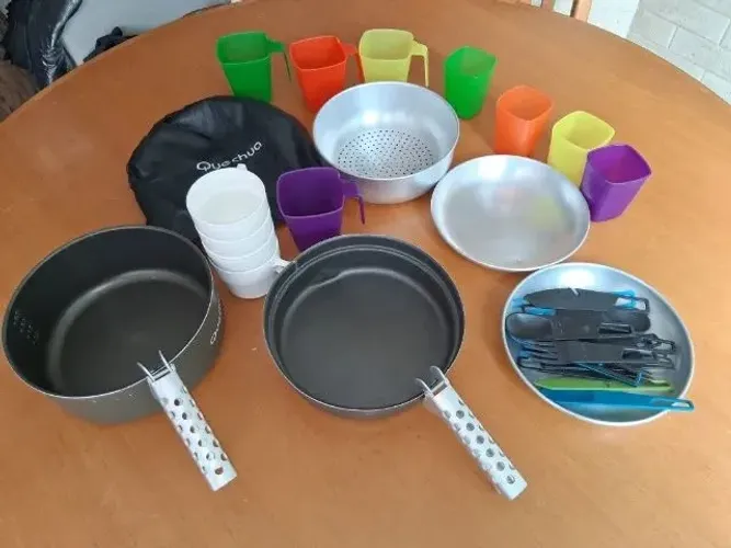 Utensílios Acampamento Quechua