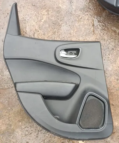 Forro de porta traseiro direito Fiat Toro volcano