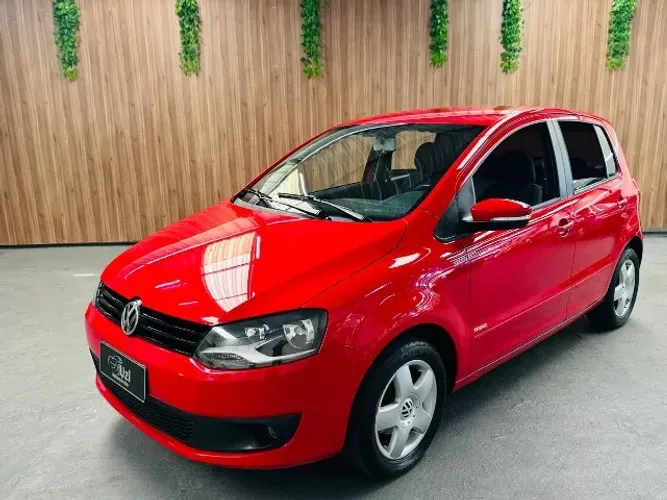 Volkswagen Fox 1.0 MI Total Flex 8V 5P 2014