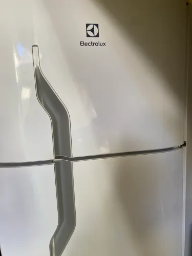 Geladeira Electrolux seminovo