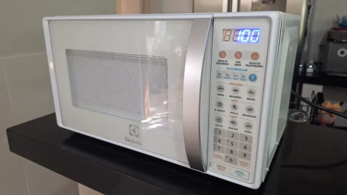 Micro-ondas Electrolux 20 litros 110v