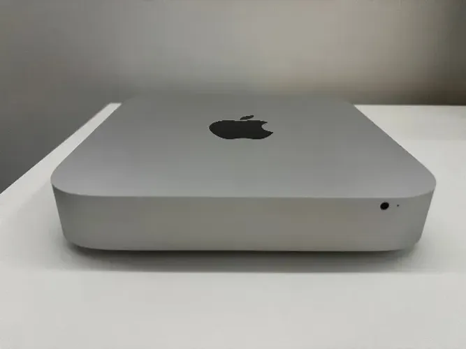 Apple Mac mini 2.3GHz Quad Core Intel Core i7 + Hub Belkin Thunderbolt 2 Express Dock HD