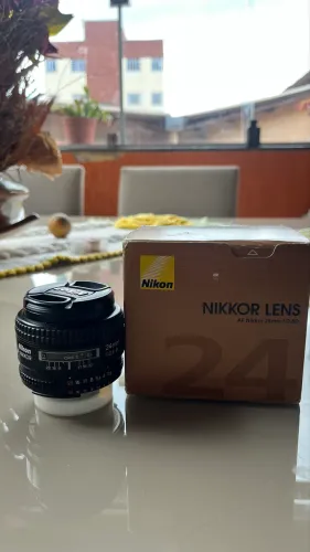 Lente Nikon 24mm 2.8