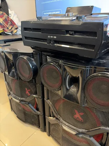 SOM LG XBOOM CM9740