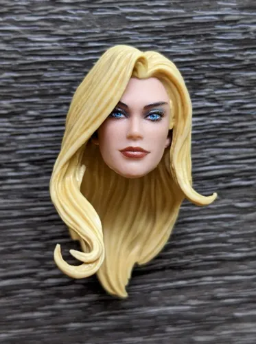 cabeça de boneca