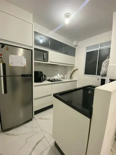 APTO DE 02 DORMITÓRIOS. MÓVEIS PLANEJADOS. COND COMPLETO - SERRARIA - SÃO JOSÉ