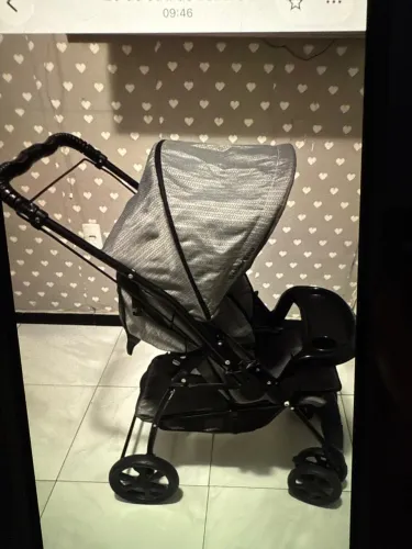 Vendo carrinho de bebê e banheira com trocador