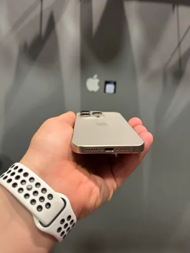 iphone 15 Pro 256gb 