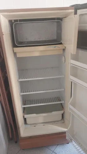 Geladeira Prosdocimo R26