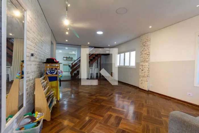 Casa à Venda - Vila Carrão, 3 Quartos, 269 m2