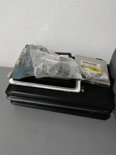 Peças e componentes de Informática