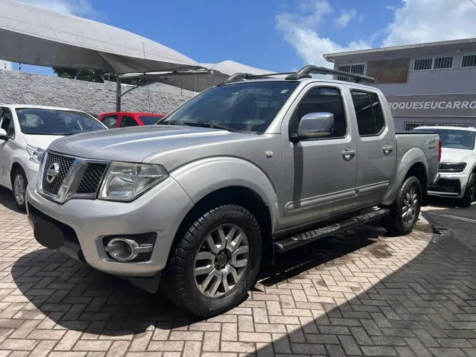 Nissan Frontier SL CD 4X4 2.5tb Diesel AUT 2015