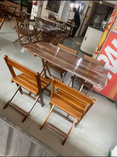 Conjunto de mesas dobráveis paraju ou ipe a partir de 500 reais