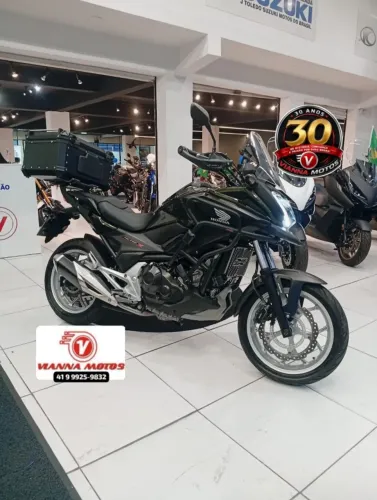 HONDA NC 750X COMPLETA