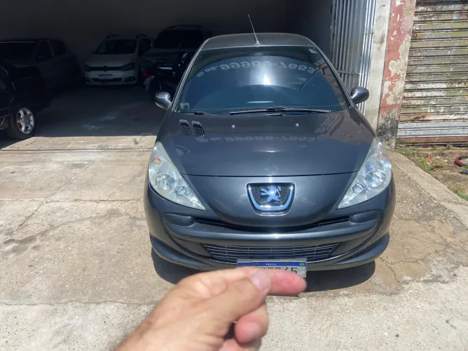 Peugeot 207 XR 1.4 Flex 8V 3P 2012