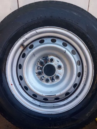 Roda com pneu para estepe frontier 6 furos. 