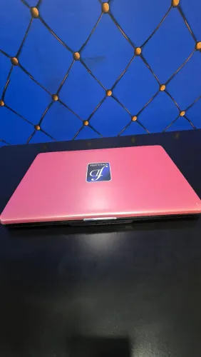 Laptop Dell vendo, aceito cartão. 