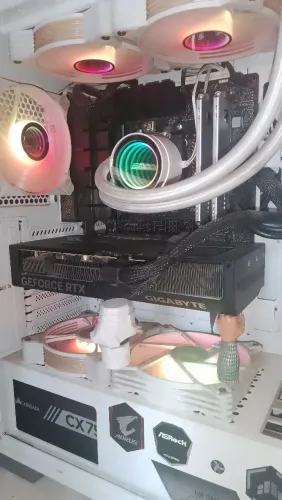 RTX 4070 de 12 GB da gigabyte