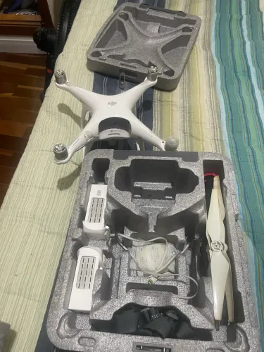 DJI Phantom 4