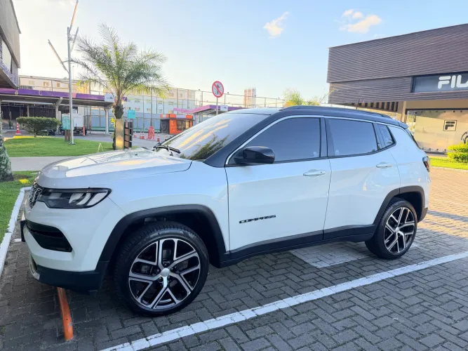 Jeep Compass Long. T270 1.3 TB 4X2 Flex AUT 2026