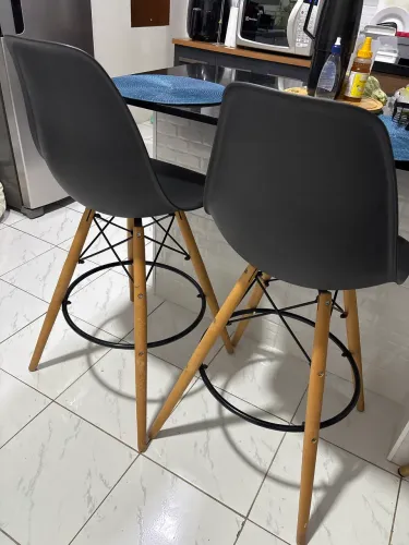 3 Banqueta/cadeira alta Eiffel preta