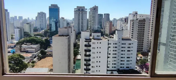 Apartamento para venda possui 92 metros quadrados com 4 quartos