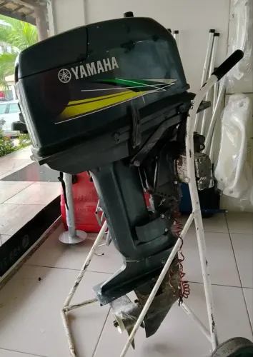 Motor Yamaha 25 HP 2T