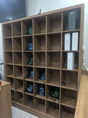 Móveis pra loja MDF armários e bancadas