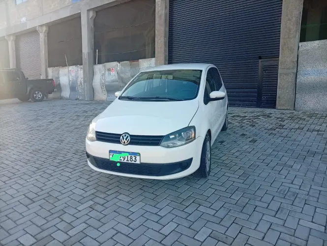 Volkswagen Fox 1.0 MI Total Flex 8V 5P 2014