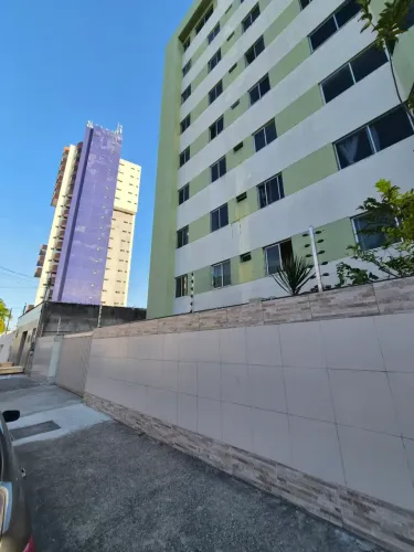 Vendo / Alugo apartamento próximo ao Riomar Papicu