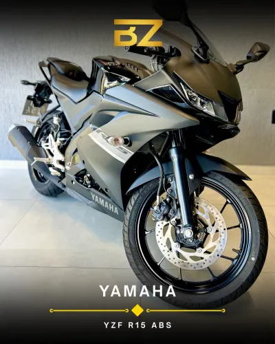 YAMAHA YZF R15 ABS - Baixo Km - Impecável