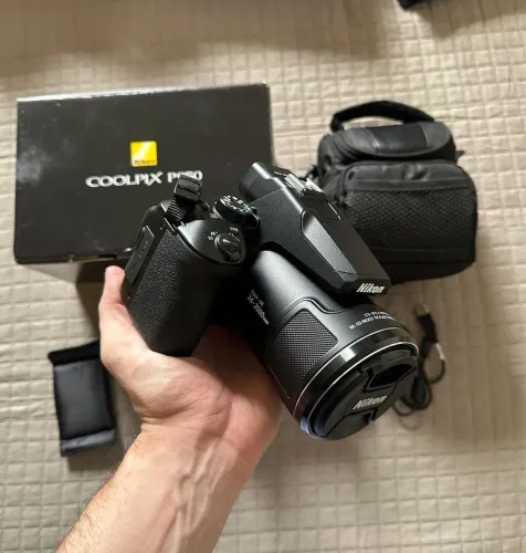 Câmera Nikon P950