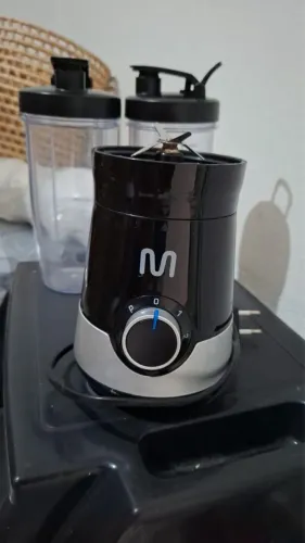 Liquidificador shake Multilaser com 2 copos