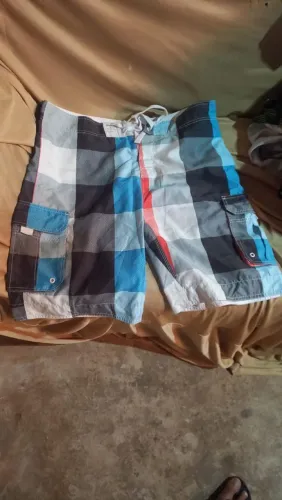 Shorts surfistas novas 30,00 vários modelos e cores !