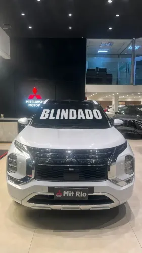 Mitsubishi Outlander Signature 2.4 4X4 AUT (híb) 2026