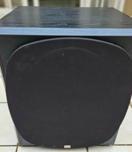 Subwoofer ativo de 10" Phase SW-1OOD