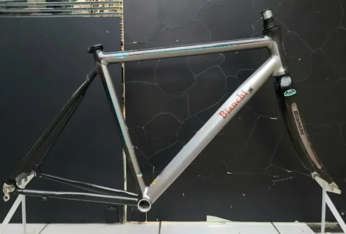 Quadro Bianchi Via Nirone Alu Carbon Edição Especial