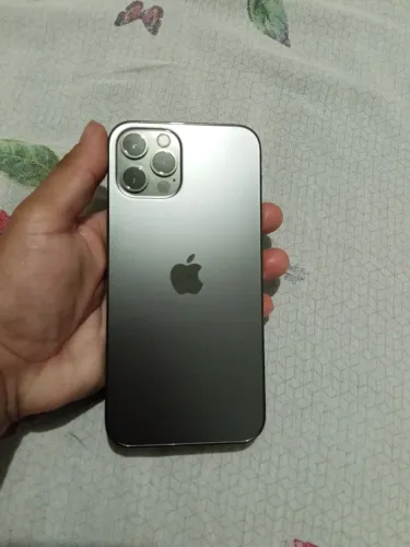 iPhone 12 Pro impecável