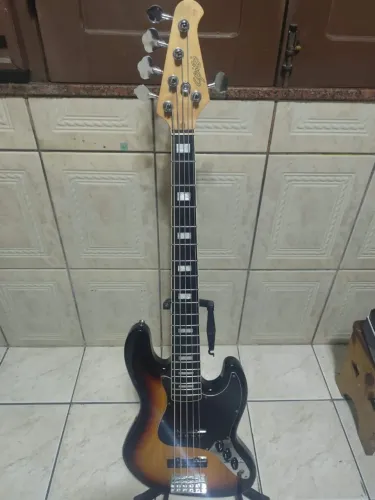Contra baixo sazi jazz Bass